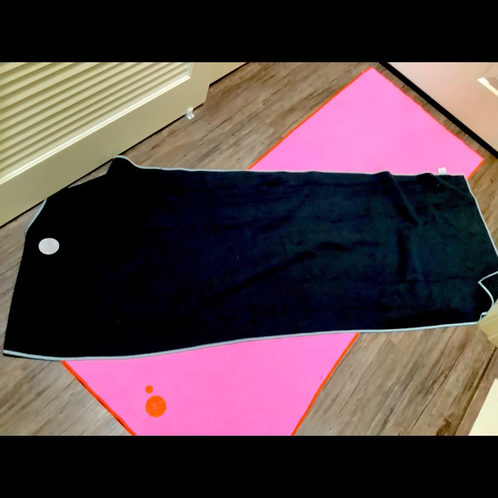 Flamingo special edition yogi toes!